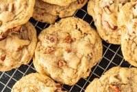 Pecan Pie Cookies: Chewy Cinnamon-Pecan Cookie Recipe