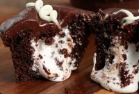 Copycat Little Debbie Oatmeal Creme Cupcakes Recipe