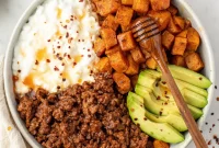 Spicy Honey Beef Bowls with Garlic Rice and Crispy Veggies