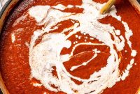 Creamy Tomato Bisque Recipe with Garlic and Basil