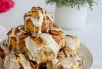 Air Fryer Pillsbury Cinnamon Rolls: Quick & Fluffy Recipe