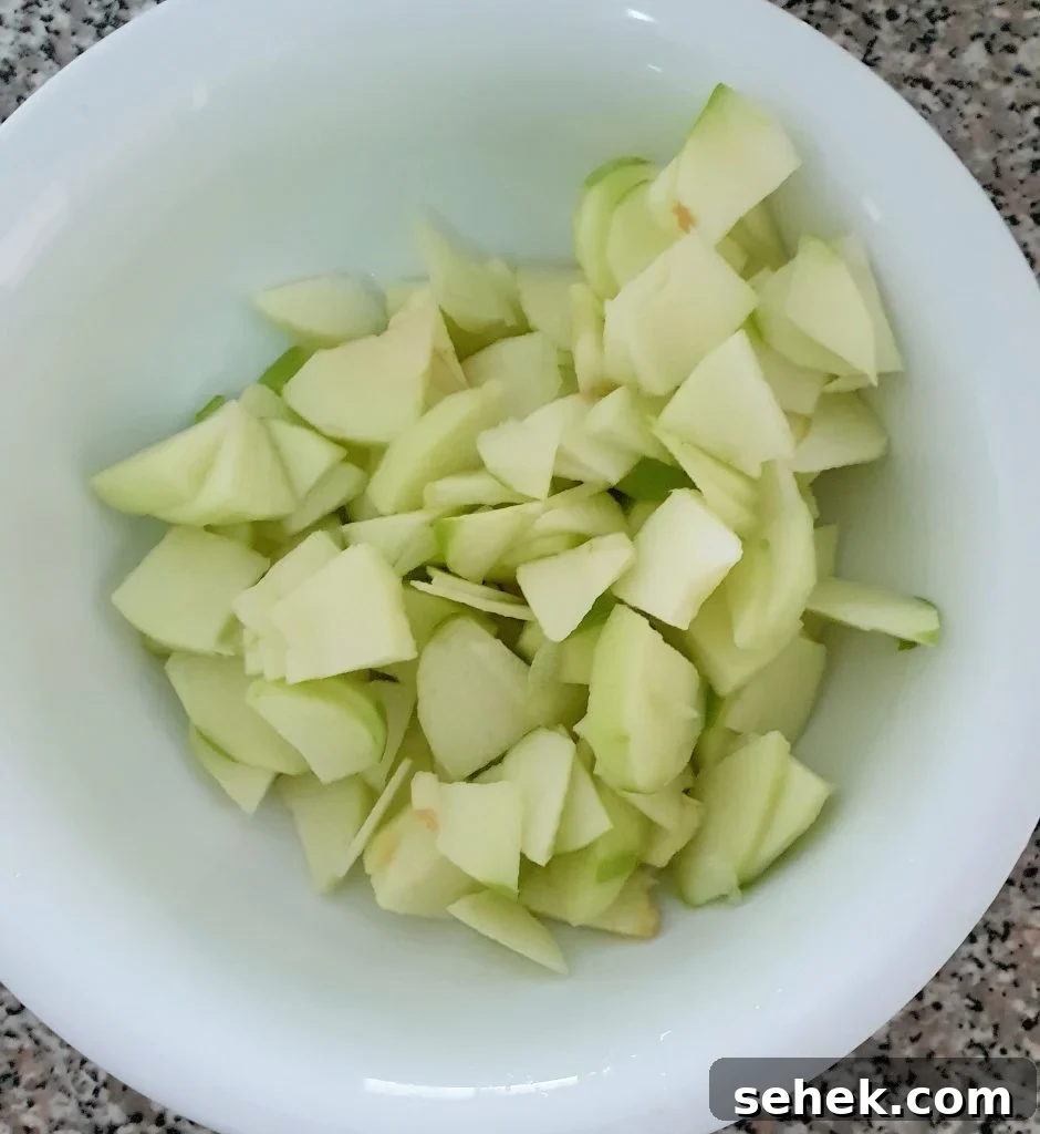 Fluffy Apple Cinnamon Muffins with Streusel Topping 6 Chopped Granny Smith apples.