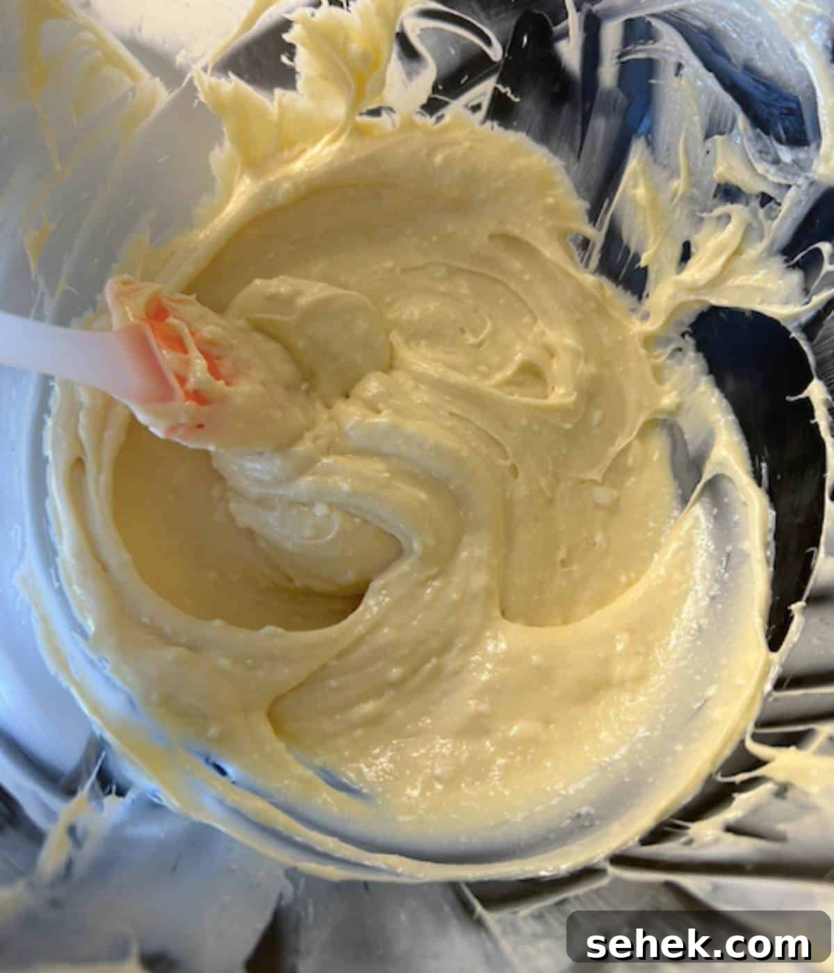 Cream cheese filling for danish in glass bowl.