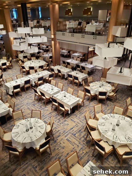 carnival panorama main dining room