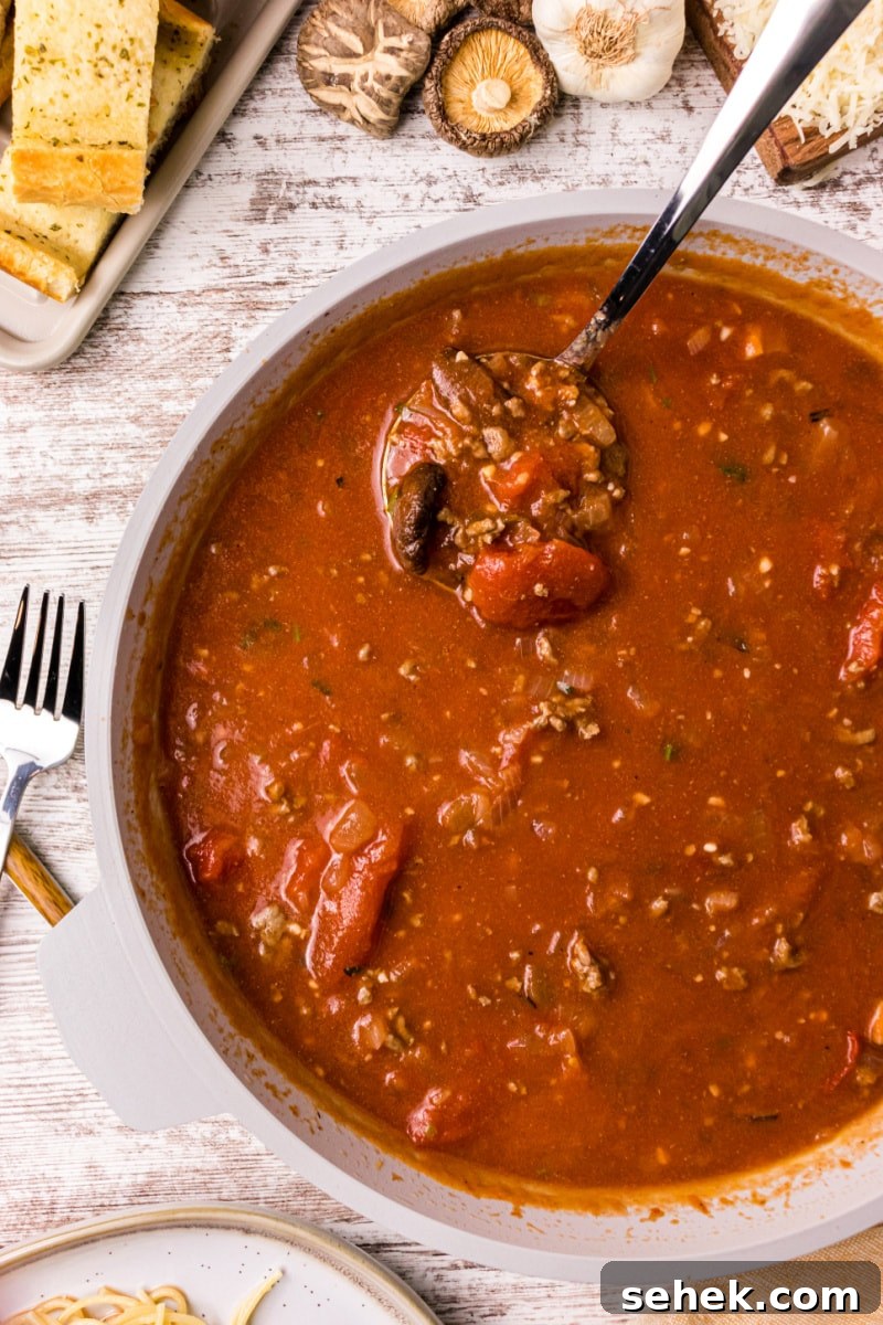 Mom's Spaghetti Sauce mom's spaghetti sauce in a pot