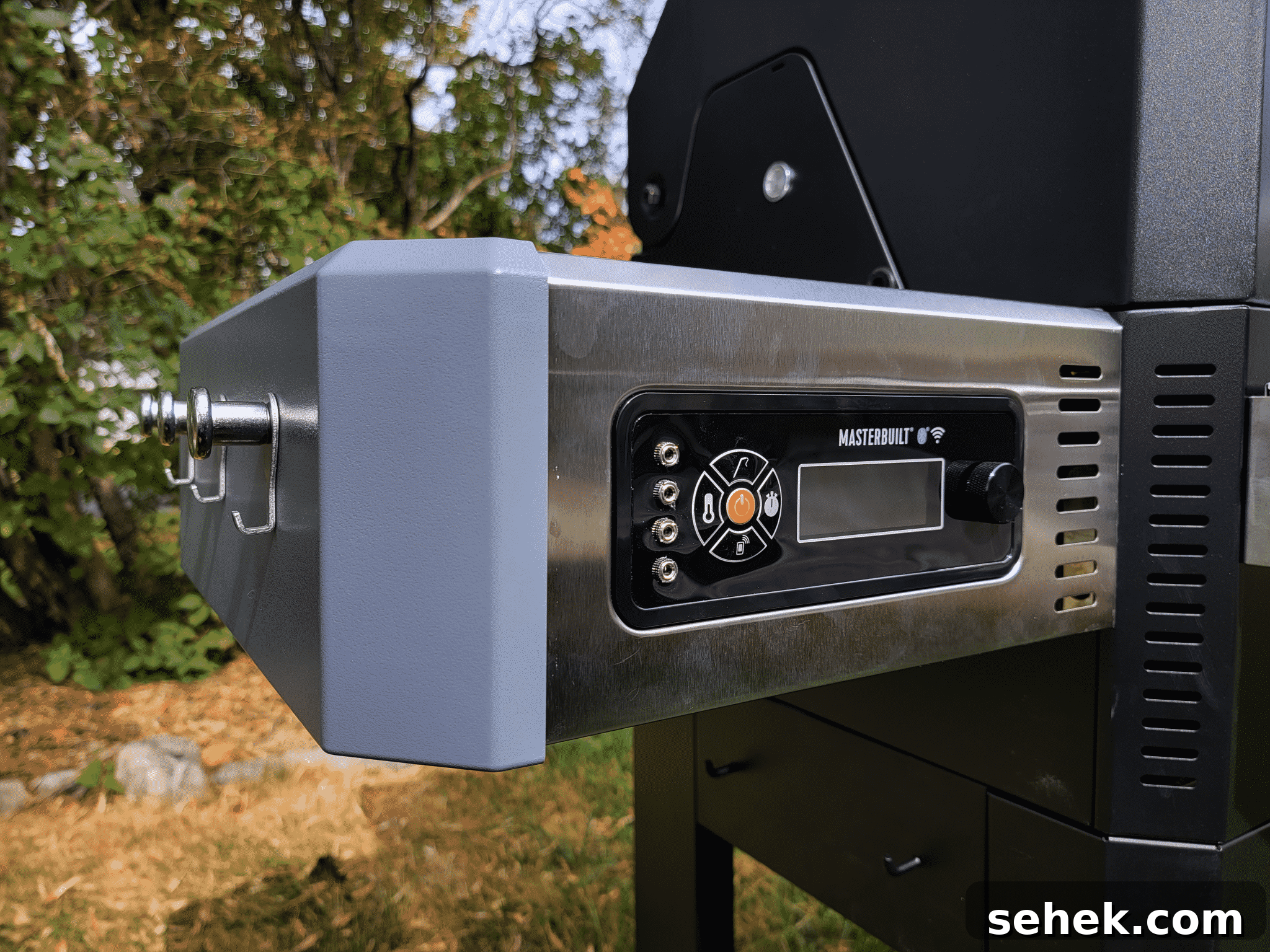 Masterbuilt Gravity Series Grill Review: Performance, Features & Verdict 3 masterbuilt gravity grill controller