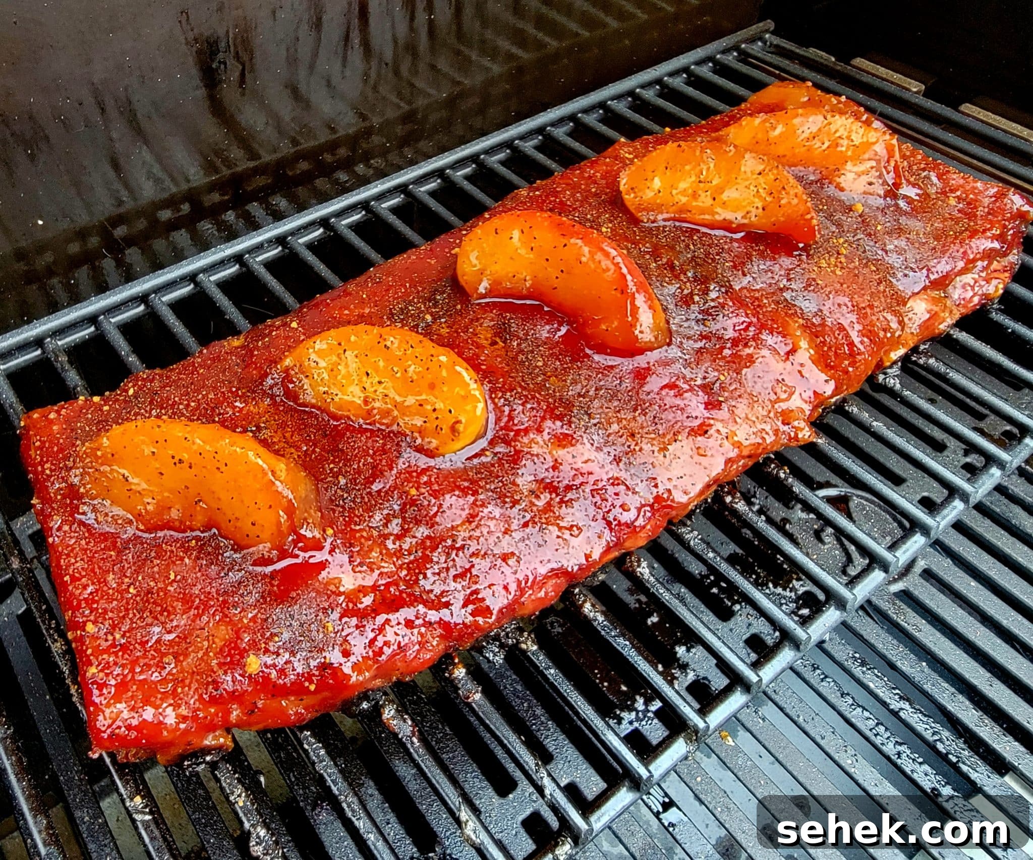 Masterbuilt Gravity Series Grill Review: Performance, Features & Verdict 8 ribs with peaches on top