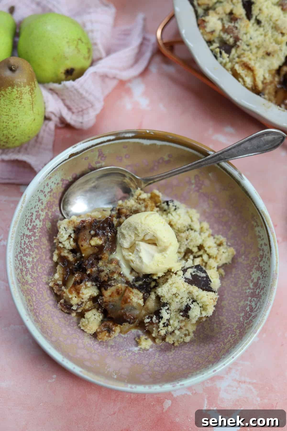 gluten free pear and chocolate crumble