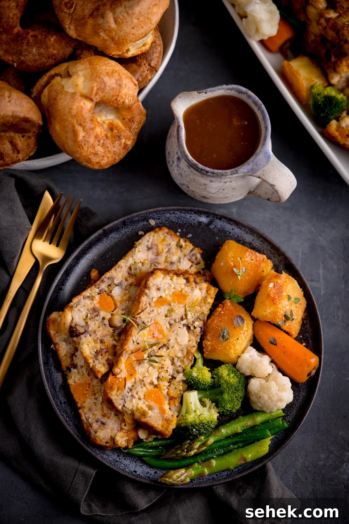Savory Vegetarian Nut Roast Recipe for Holiday Dinner 2 img 35241 1
