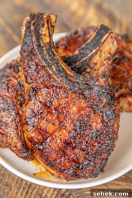 Perfect Pan-Seared Pork Chops with Garlic Herb Butter 4 img 6182 3