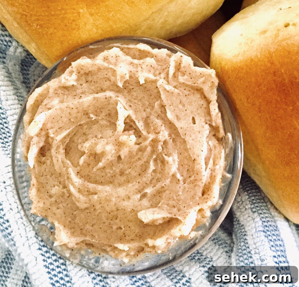 Texas Roadhouse Honey Cinnamon Butter Copycat Recipe 3 Jar of honey cinnamon butter