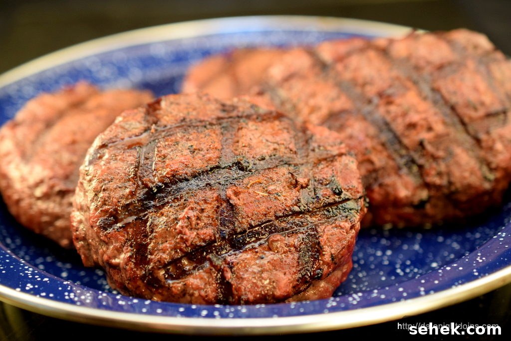 Blue Bison Burgers: Juicy Gourmet Bison Burger Recipe 10 Lookin’ Good