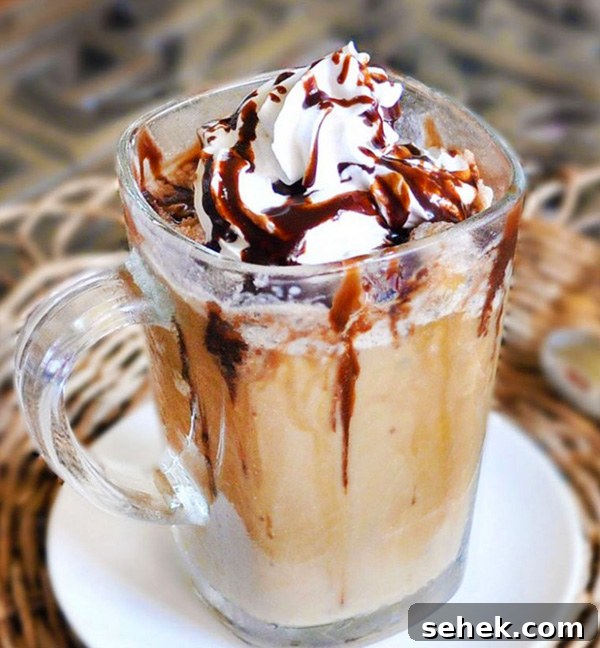 Creamy Frosty Homemade Frappuccinos Creamy Frosty Homemade Frappuccinos
