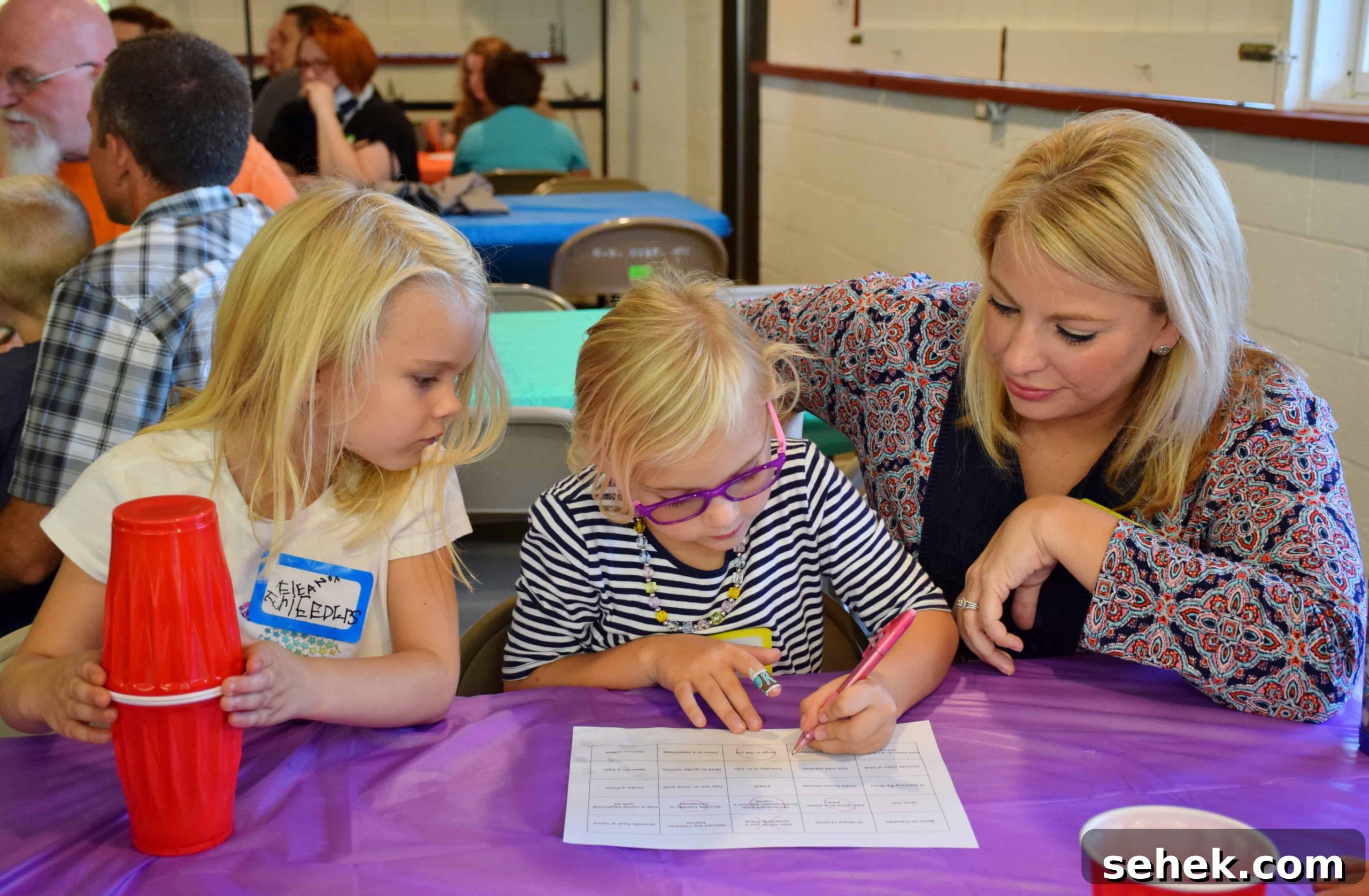 Host a Community Dinner: Step-by-Step Guide for Organizers 4 games at community dinner