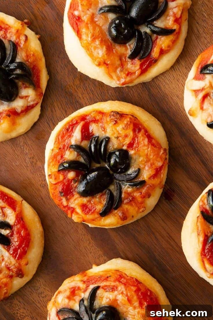 Image for Mini Halloween Spider Pizzas