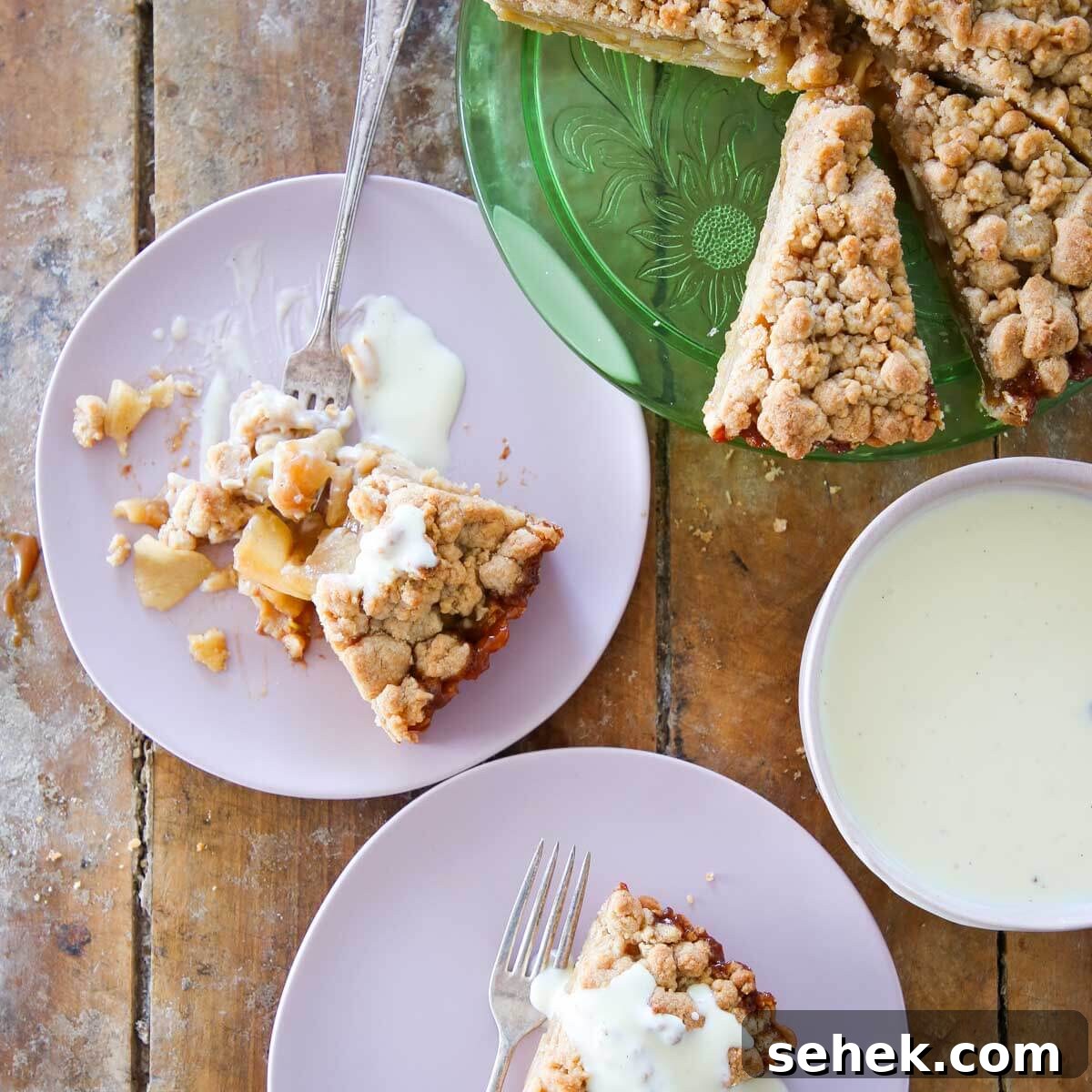 Classic Vanilla Crème Anglaise: French Custard Sauce 5 easy custard sauce used to plate caramel apple tart.