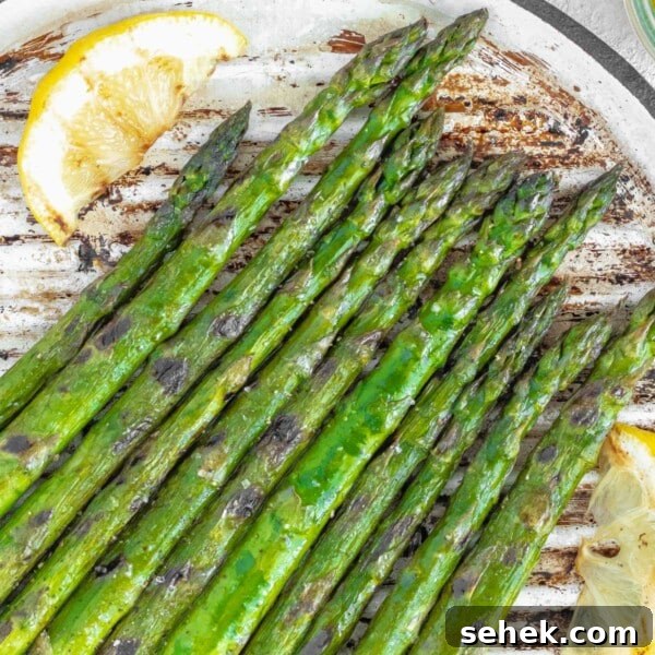 How to Cook Asparagus: Roasting, Sautéing and Steaming Tips 8 grilled asparagus