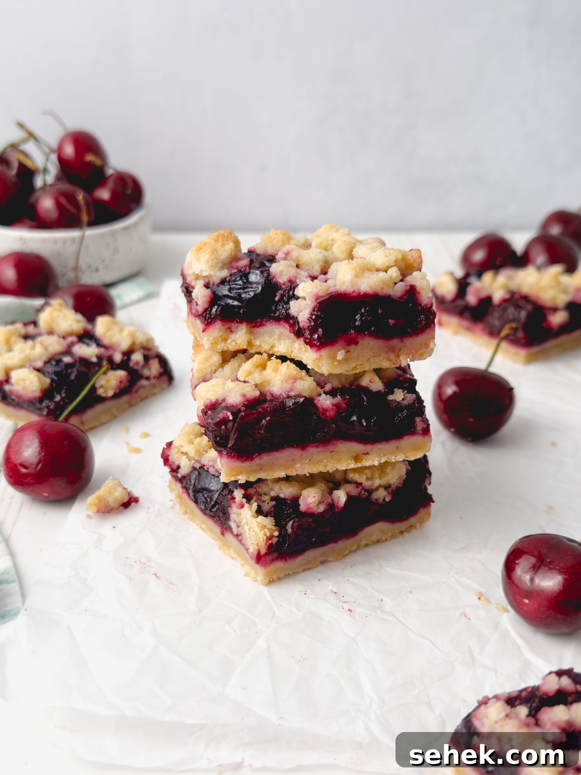 Cherry Crumb Bars with Buttery Streusel 3 Close-up of cherry crumb bars